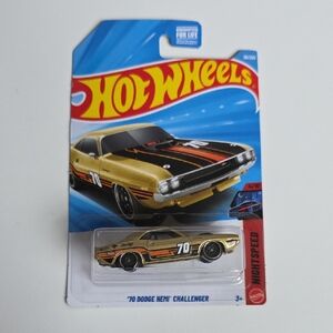 Hot Wheels '70 Dodge Hemi Challenger Die-Cast Car - Nightspeed
